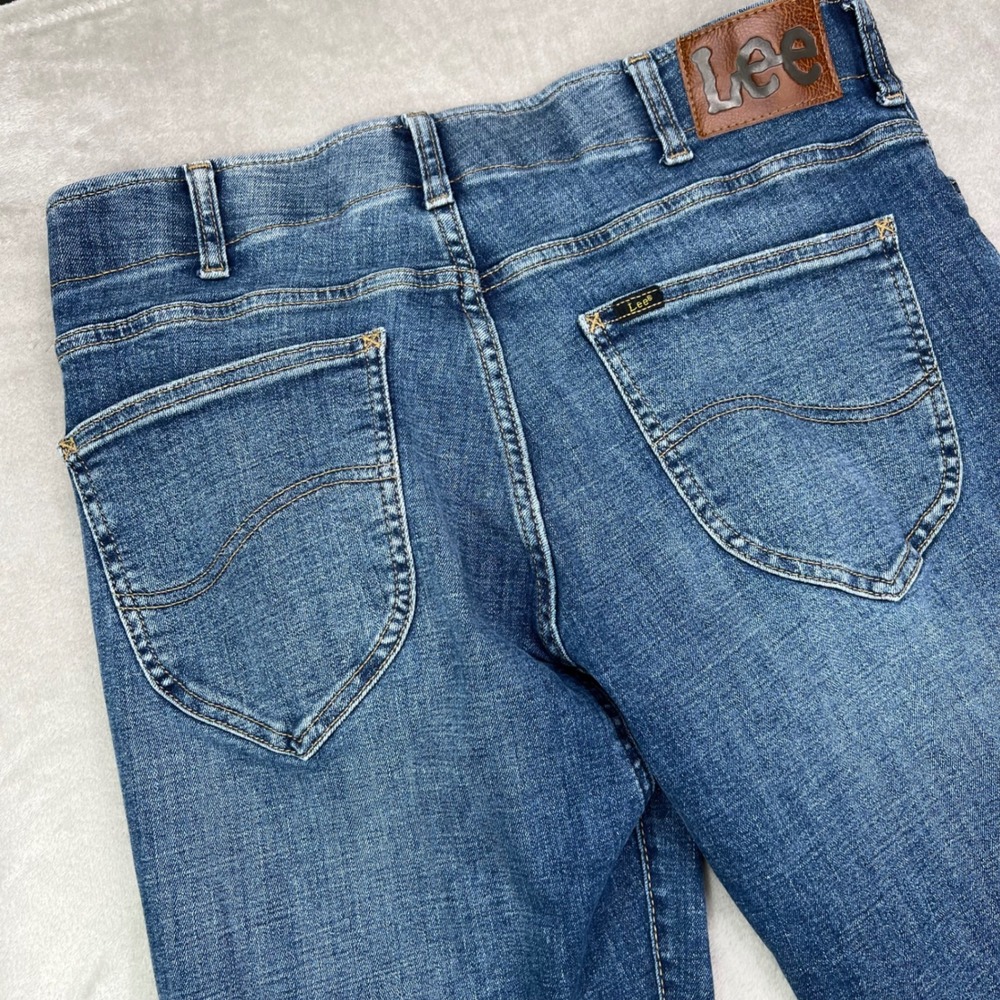 Lee Extreme Motion MVP Jeans Mens 32x30 Blue Solid Straight Fit Tapered Leg - Picture 14 of 14